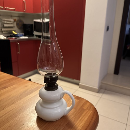 Antica lampada olio - ad,