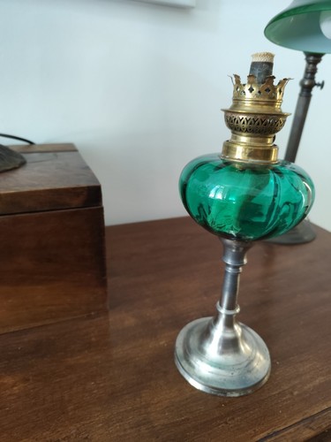 Antica lampada olio - lampada, ad